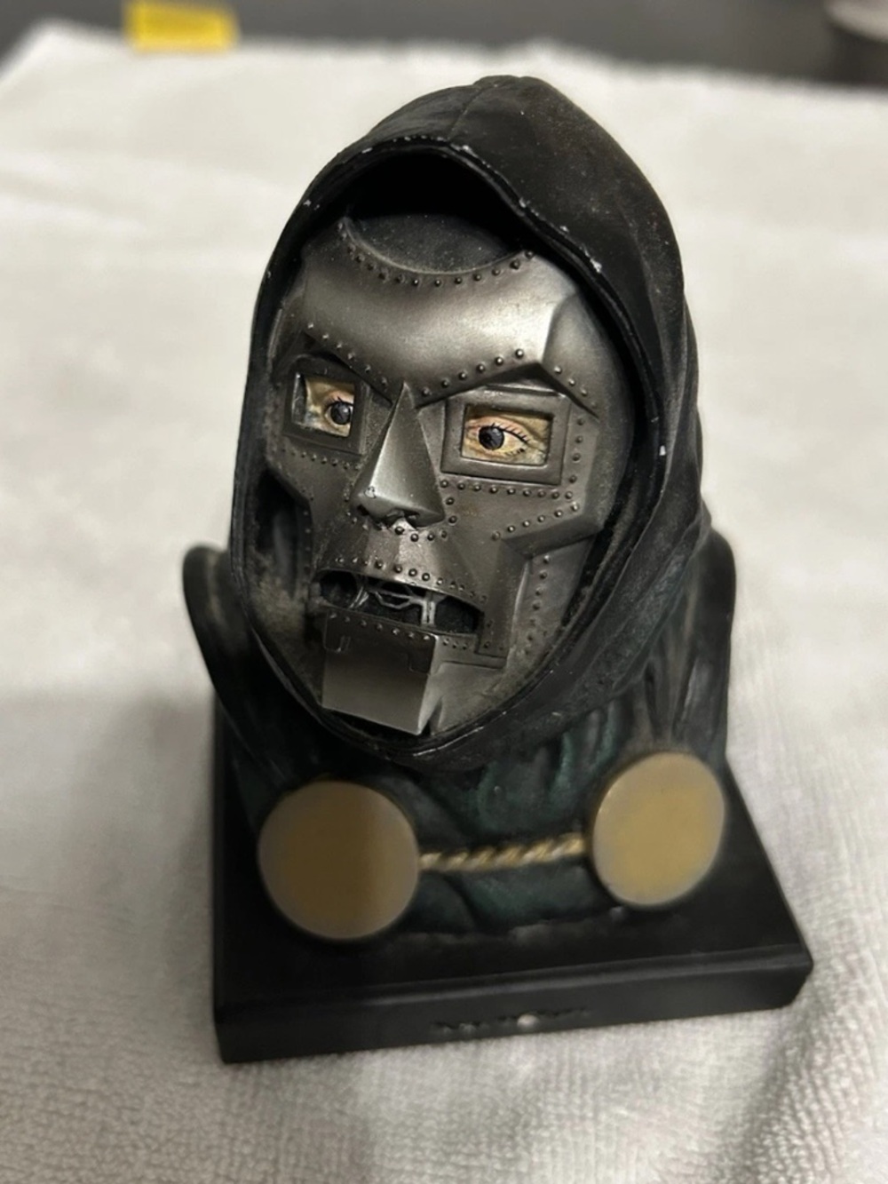 Marvel Doctor Doom figurine 599/5000